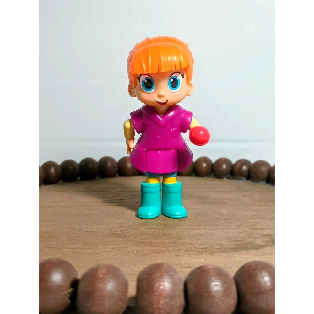 Vida The Vet Figure 3 Inches Replacement Figurine